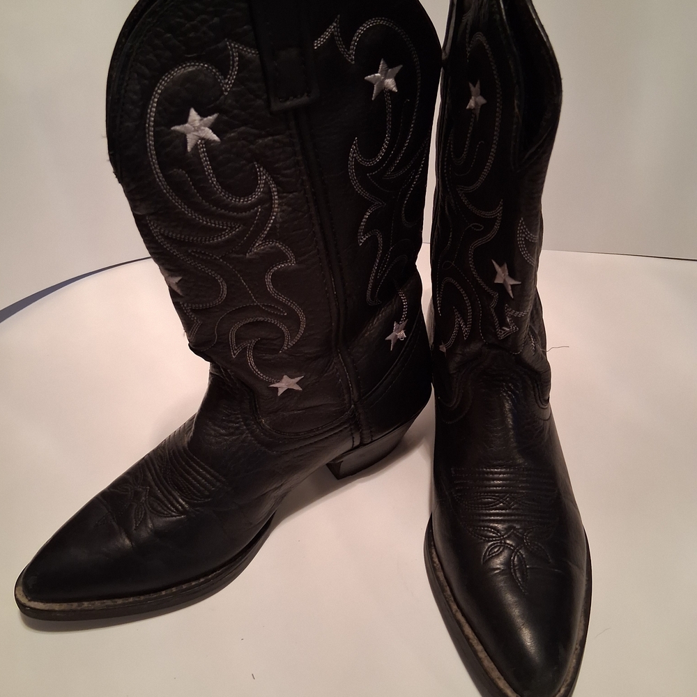 Laredo  Black Heeled Boots with White Star Accents - Picture 2 of 9